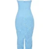 Eva Toscaans blauwe maxi-jurk met geborduurde bloemen