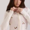 Evelina crèmekleurig geborduurd vest van wol