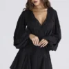 Gianna Zwarte, met de hand geborduurde georgette mini-jurk – Limited Edition