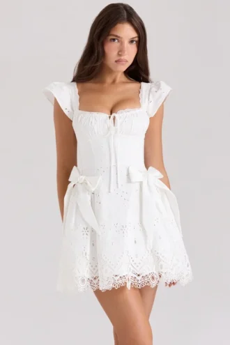 Giglio witte mini-jurk met Engelse borduursels