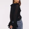 Goya zwarte blouse met ruches aan de mouwen