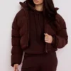 Hero Chocolate oversized pufferjas in C-vorm