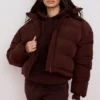 Hero Chocolate oversized pufferjas in C-vorm