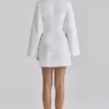 Isha witte katoenen mini-jurk met klokmouwen