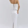 Isis ivoorkleurige satijnen corset maxi-jurk