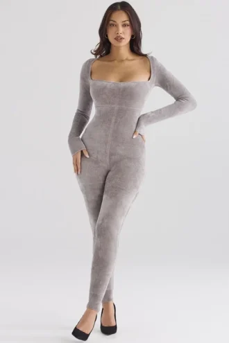 Isis Mink Jumpsuit van zware chenille voor thuis