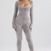 Isis Mink Jumpsuit van zware chenille voor thuis