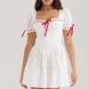 Jana witte mini-jurk met pofmouwen en broderie anglaise