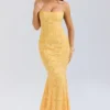 Joan Apricot maxi-jurk met vetersluiting aan de achterkant