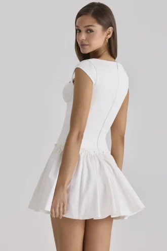 Kaia witte katoenen mini-jurk