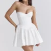 Katherine witte strapless mini-korsetjurk