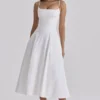 Liora witte katoenen midi-zomerjurk met broderie anglaise-rand