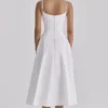 Liora witte katoenen midi-zomerjurk met broderie anglaise-rand