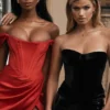 Loretta rode satijnen off-shoulder jurk