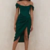 Loretta smaragdgroene satijnen off-shoulder jurk