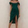 Loretta smaragdgroene satijnen off-shoulder jurk