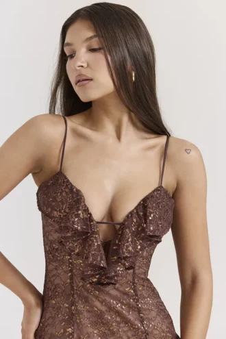 Lucianna Espresso kanten maxi-jurk