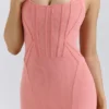Lusilla koraalkleurige stretch mesh halternek midi-jurk