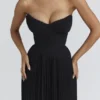 Marcella Zwarte Georgette Maxi-jurk met plooien