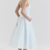Marilyn Zachtblauwe katoenen twill halter midi-zomerjurk