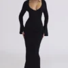 Mila zwarte maxi-jurk met fluitmouwen