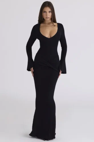 Mila zwarte maxi-jurk met fluitmouwen
