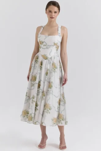 Minerva Zachtblauwe Midi-jurk van chiffon met vintage lintprint