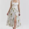 Minerva Zachtblauwe Midi-jurk van chiffon met vintage lintprint