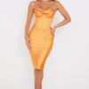 Myrna Tangerine satijnen midi-jurk met korset