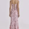 Naima Roze Handgeborduurde Korset Maxi-jurk – Limited Edition
