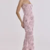 Naima Roze Handgeborduurde Korset Maxi-jurk – Limited Edition