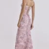 Naima Roze Handgeborduurde Korset Maxi-jurk – Limited Edition