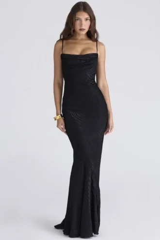 Nalani Zwarte Devoré Satijnen Maxi-avondjurk – Limited Edition