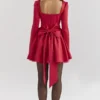 Nina Holly rode mini-jurk met afneembare strik van tule