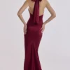 Oliviana wijnrode satijnen halter maxi-jurk