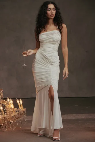 Pearla ivoorkleurige maxi-jurk met ruches