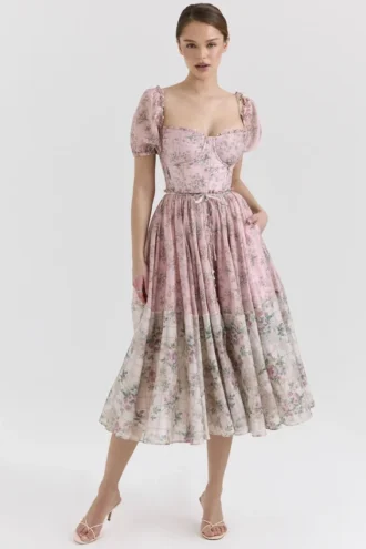 Penelope roze midi-jurk van chiffon met bloemenprint