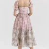 Penelope roze midi-jurk van chiffon met bloemenprint