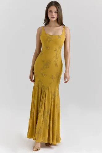 Rosalia gouden maxi-jurk met handgeborduurde versieringen