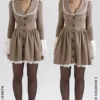 Sabelbruine mini-jurk met puppytooth-ruit