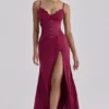 Sabrine wijnrode maxi-jurk met kanten rand + korset