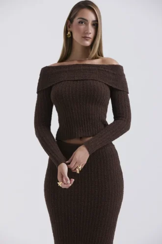 Saffraan-chocoladekleurige zachte bouclé gebreide top