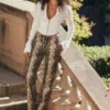 Serina veganistische leren broek met slangenprint