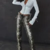 Serina veganistische leren broek met slangenprint