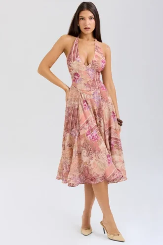 Solada halterjurk van georgette met paisley patchworkprint voor de zomer