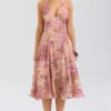 Solada halterjurk van georgette met paisley patchworkprint voor de zomer