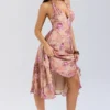 Solada halterjurk van georgette met paisley patchworkprint voor de zomer