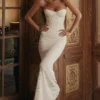 Solaine ivoorkleurige kanten corset maxi-jurk
