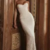 Solaine ivoorkleurige kanten corset maxi-jurk