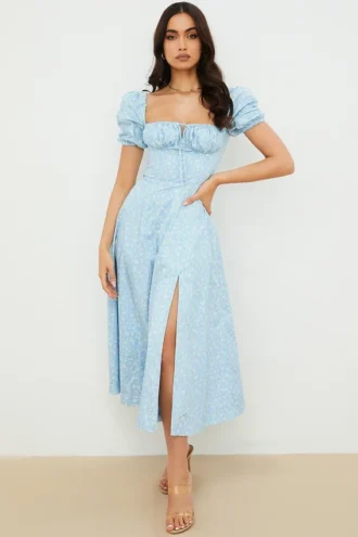 Tallulah blauw-ivoorkleurige midi-jurk met bloemenprint en pofmouwen